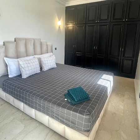 Villa Yasmine Suite Avec Jacuzzi Reservee Aux Familles Marrakesh Ngoại thất bức ảnh