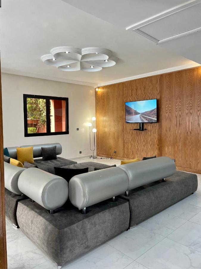 Villa Yasmine Suite Avec Jacuzzi Reservee Aux Familles Marrakesh Ngoại thất bức ảnh