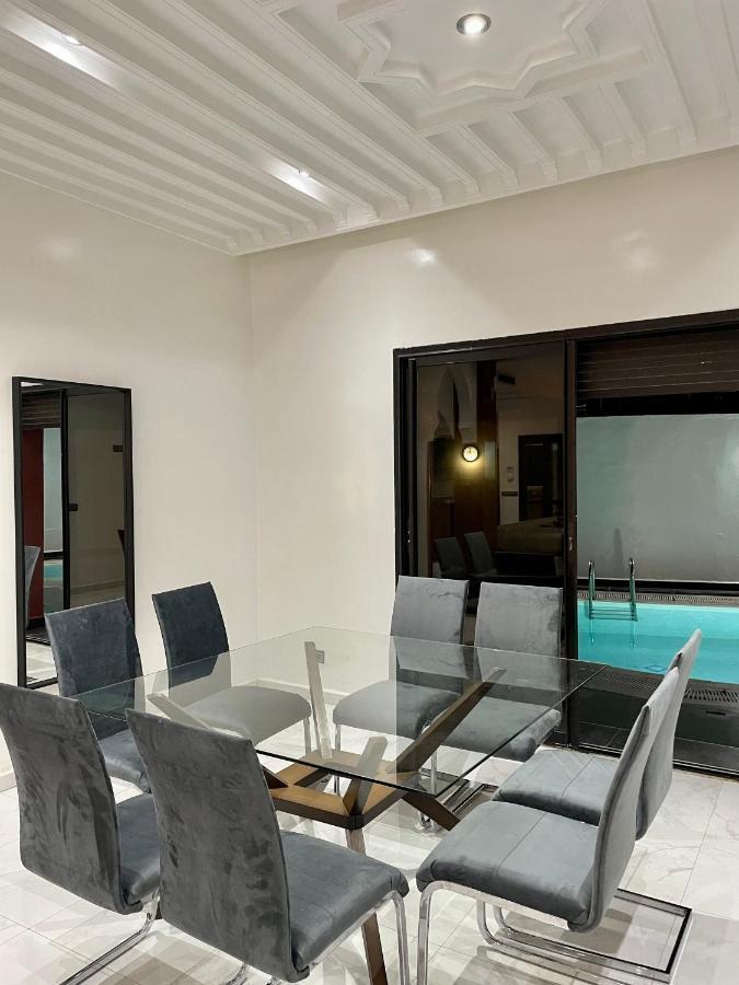 Villa Yasmine Suite Avec Jacuzzi Reservee Aux Familles Marrakesh Ngoại thất bức ảnh