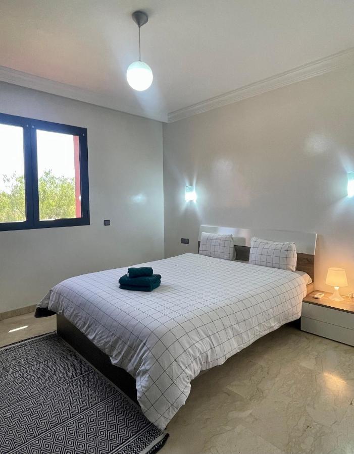 Villa Yasmine Suite Avec Jacuzzi Reservee Aux Familles Marrakesh Ngoại thất bức ảnh