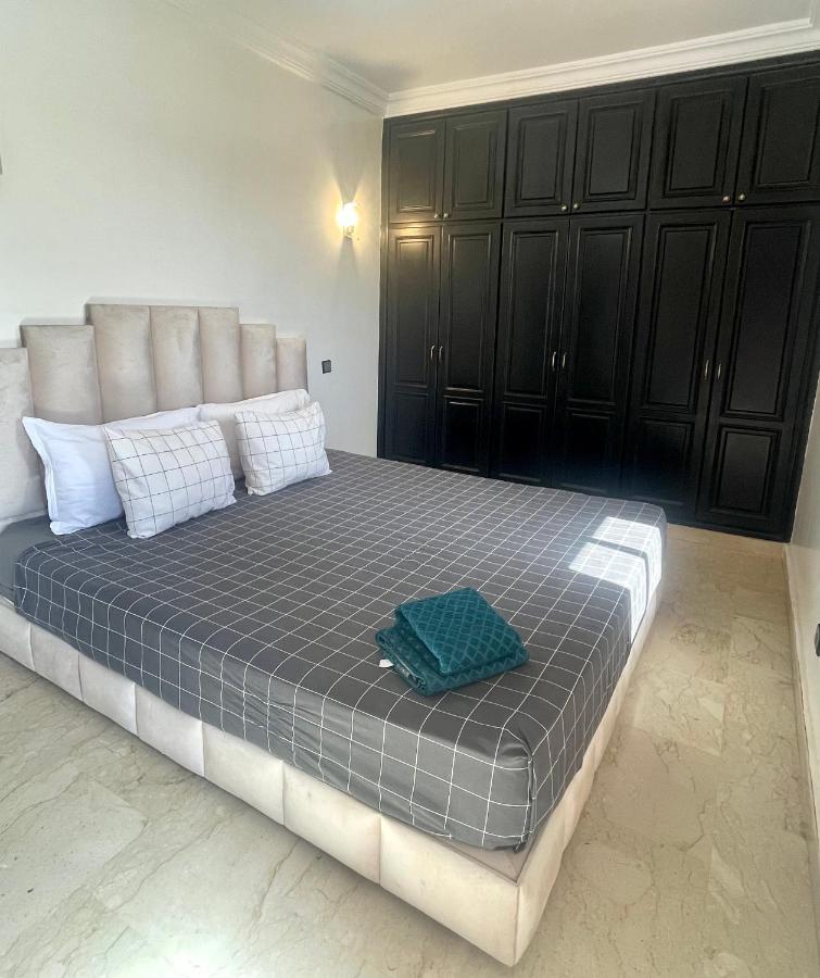 Villa Yasmine Suite Avec Jacuzzi Reservee Aux Familles Marrakesh Ngoại thất bức ảnh