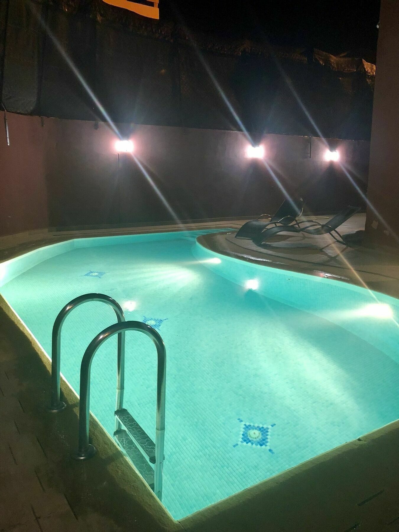 Villa Yasmine Suite Avec Jacuzzi Reservee Aux Familles Marrakesh Ngoại thất bức ảnh